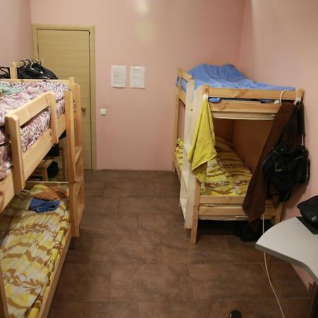 Hostel Fishka Kiev Exteriör bild